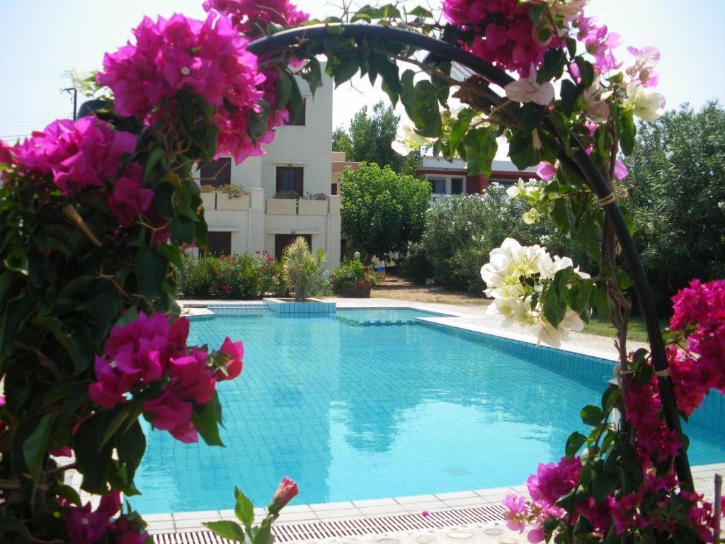 Villa Rita Apartments A Tavronitis  Exterior photo